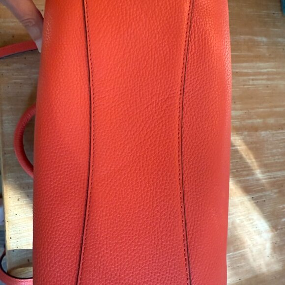 Stunning Coach Elise coral satchel - Picture 6 of 11